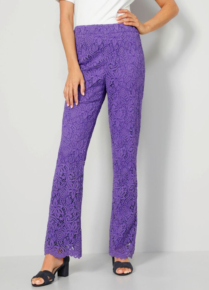 Byxor i blommig spets 