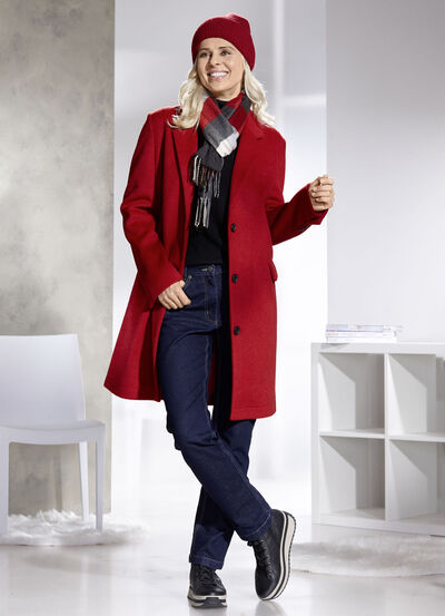 Kort kappa med slagkrage  Kort kappa med slagkrage