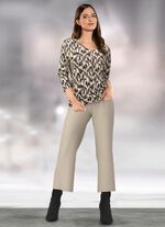 Skjorta med f&auml;rgsprakande allover-tryck 