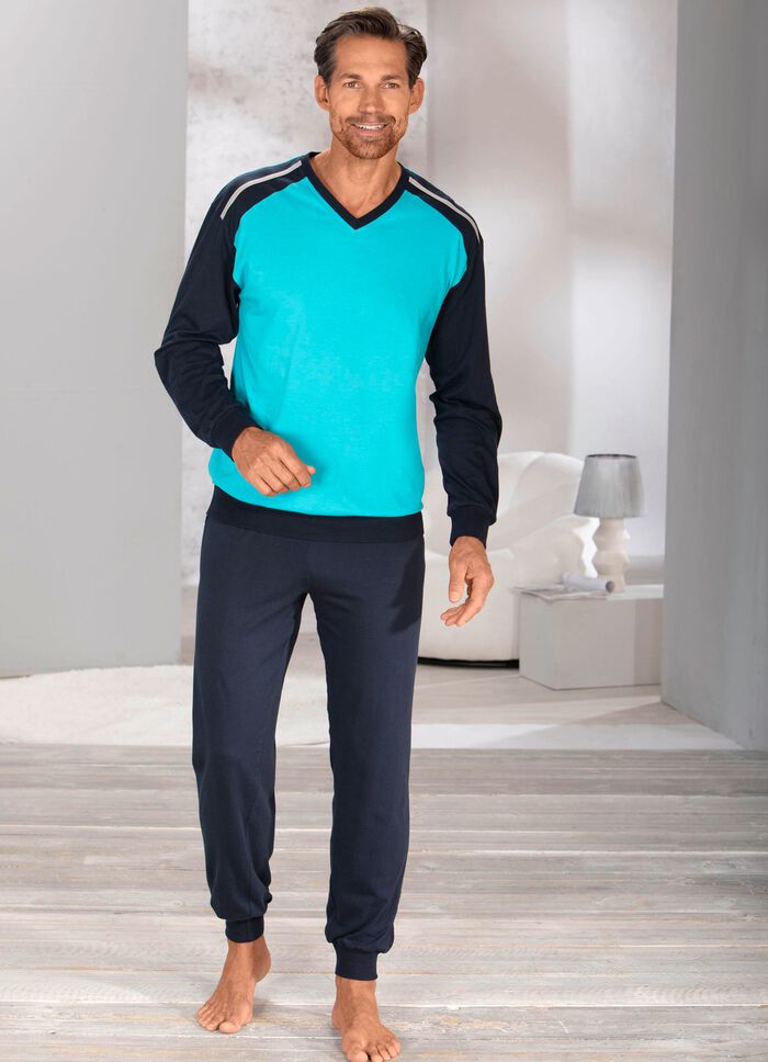 Paket med tv&aring; pyjamasar med V-ringning och muddar 