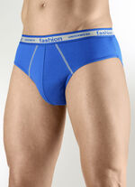 Paket med fyra trosor med resår i midjan 