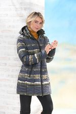 L&aring;ng jacka med fantasidesign 