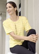 Skjorta med dekorativa knappar 