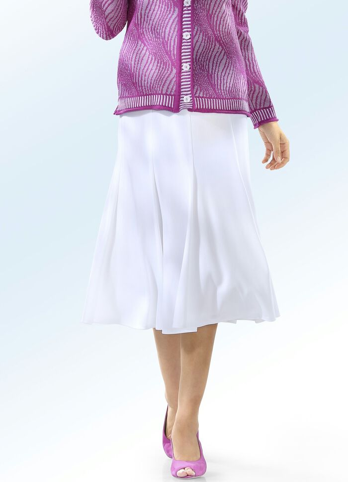 8-banig kjol med sv&auml;ngande f&aring;ll 