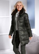 Jacka med reptilm&ouml;nster 