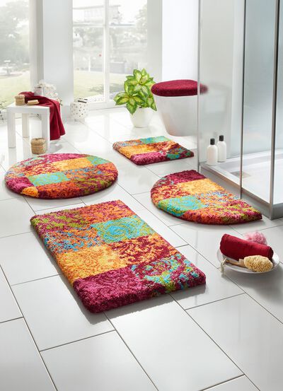 Badrumsset fr&aring;n Grund med mjuk lugg 