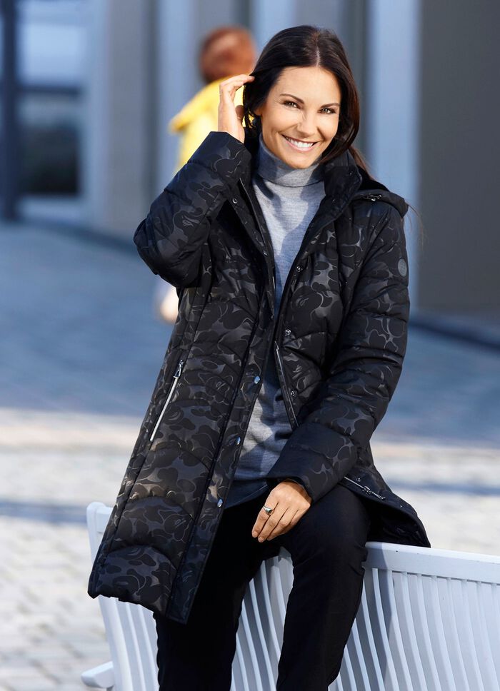 Funktionell kort jacka med h&ouml;g b&auml;rkomfort 