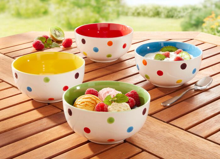 sk&aring;lset, 4 delar, tillverkat av dolomit 