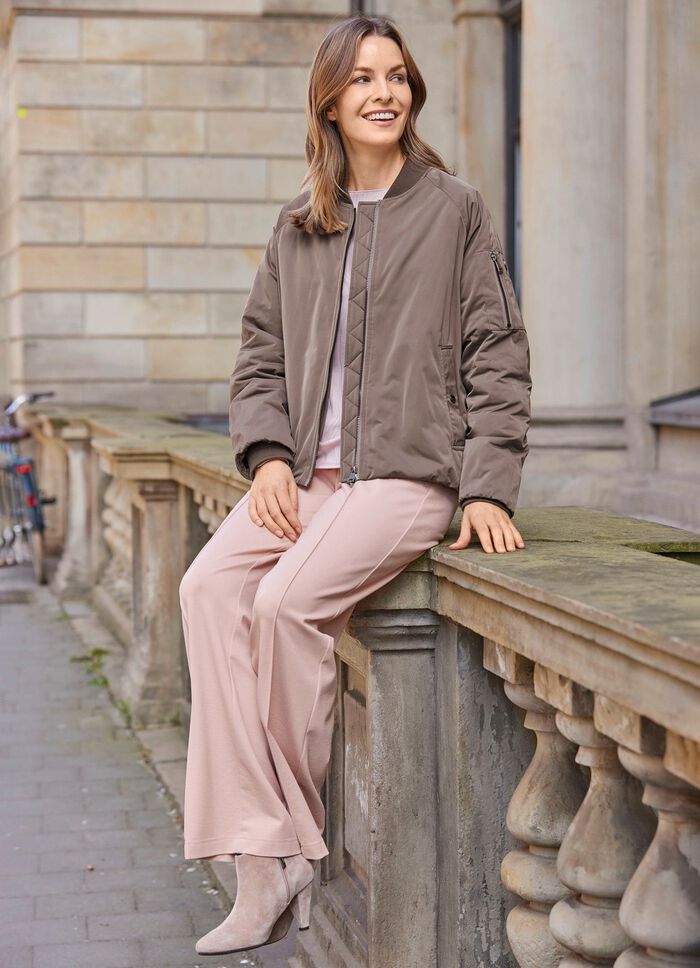 Funktionell jacka i blouson-stil 