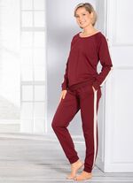 Fritidsdr&auml;kt med dekorativa r&auml;nder 