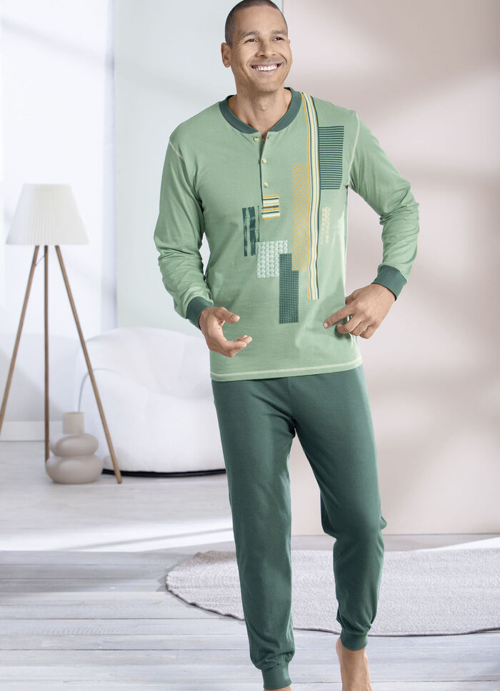 Pyjamas med knappslå och manschetter, 