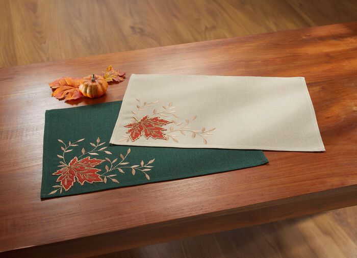 H&ouml;stliga bords- och rumsdekorationer med genomarbetade applikationer 