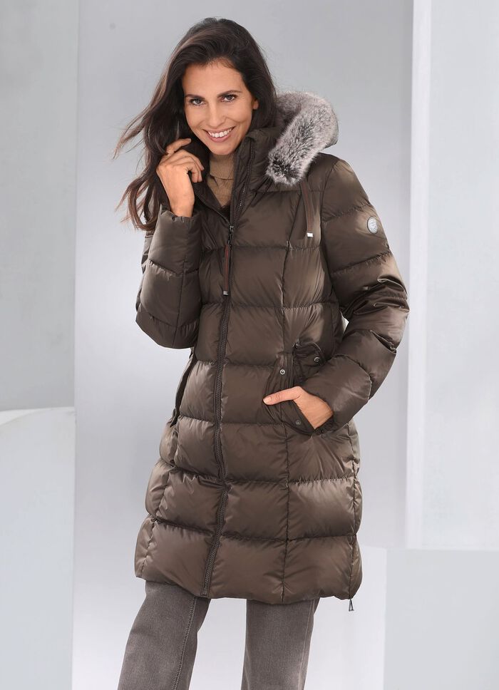 Kort dunkappa med avtagbar huva 