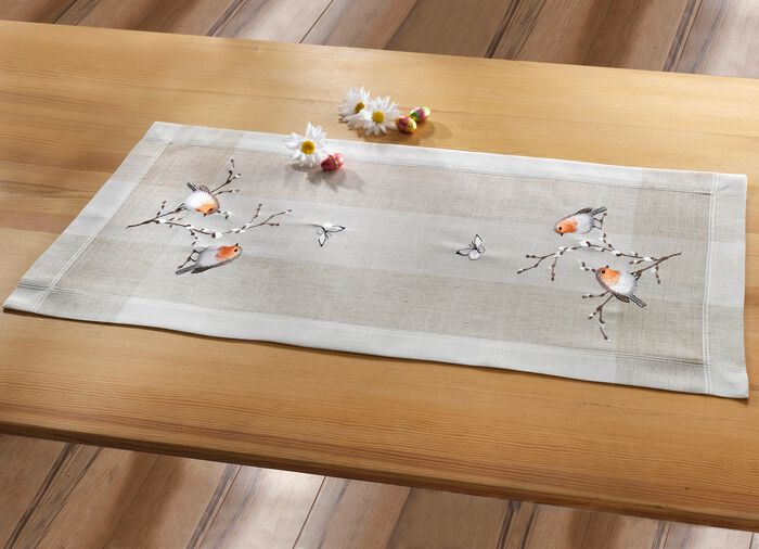 Bords- och rumsdekoration med r&ouml;dhakemotiv 