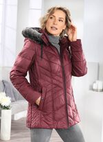 Jacka med avtagbar fuskp?lskant p? luvan 