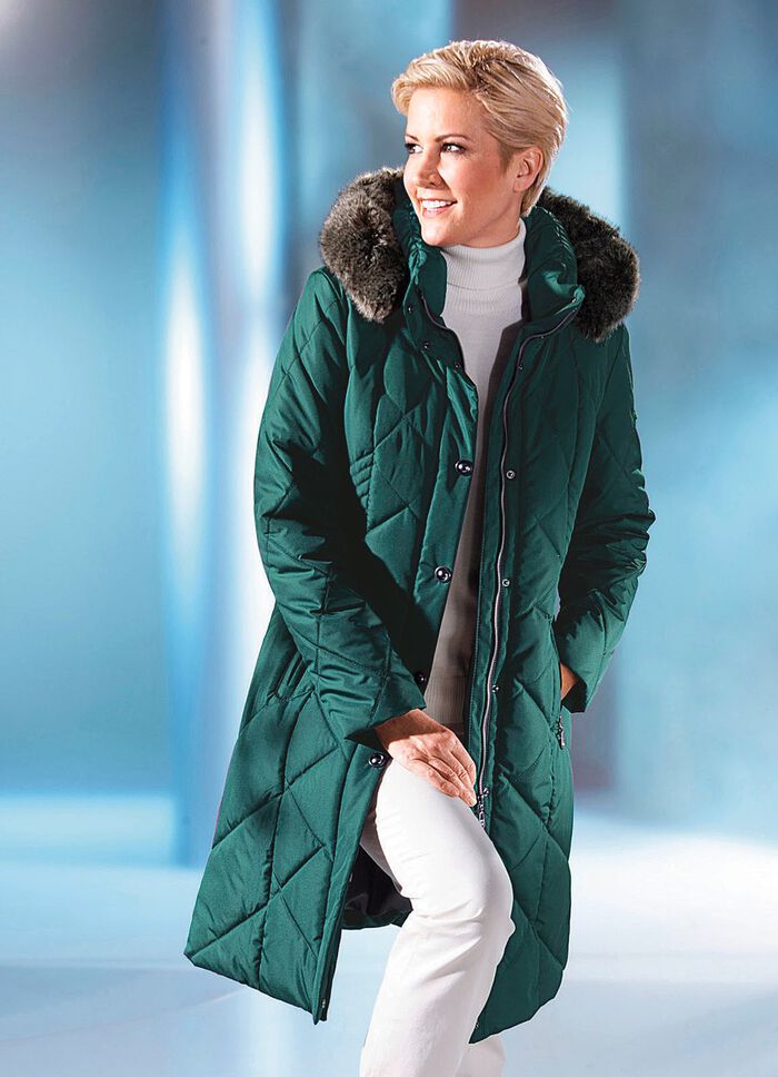 Kappa med figurv&auml;nlig quiltning LODENGR&Ouml;N