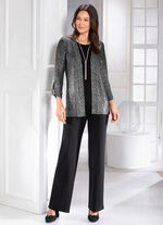 Byxor i moderiktig vidd 