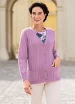 Kofta med fina strukturerade r&auml;nder 