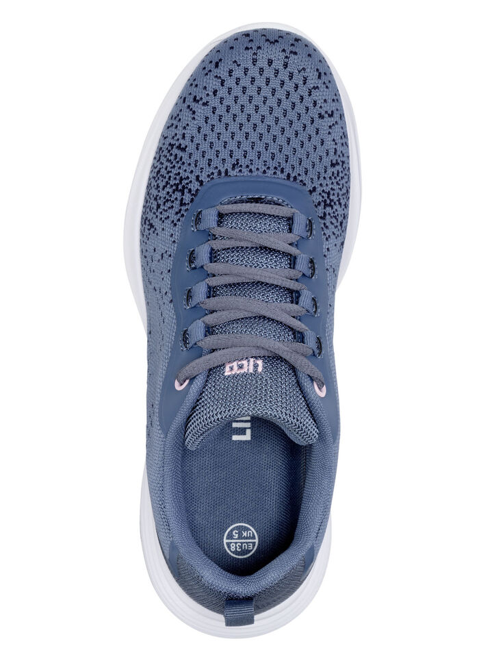 Sneakers med snörning gjorda av effektivt strukturerat textilmaterial, 