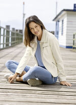 Kort jacka av nappa-imitation 