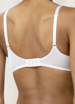 Triumph Modern Finesse bygel-bh med spacerkupor VIT