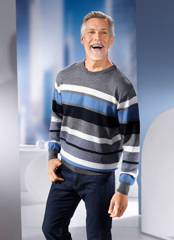 Tr&ouml;ja med rund hals och en texturerad mix &ouml;verallt 