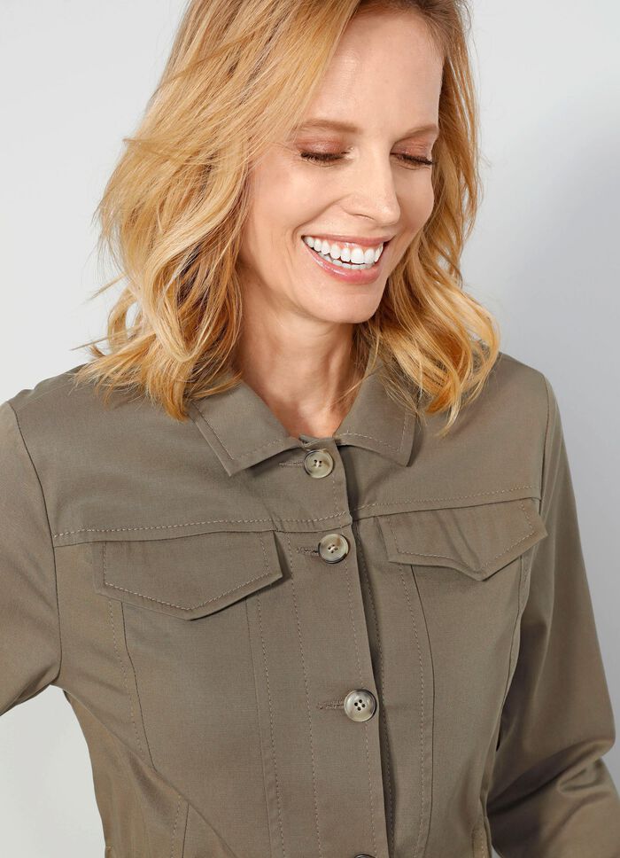 Kavaj med sneda fickor 