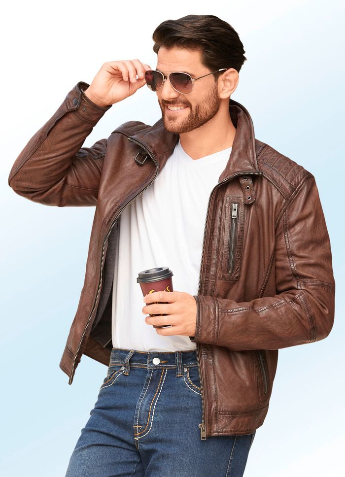 Kort skinnjacka med dekorativ quiltning 