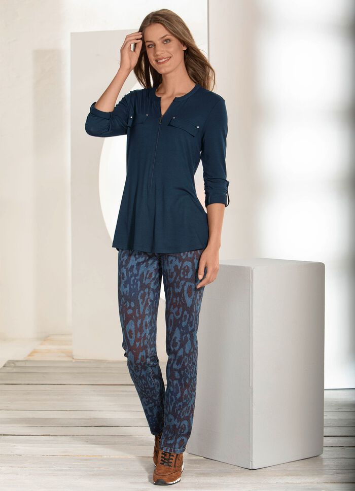 Jeans med trendig djurp&auml;lsdesign 