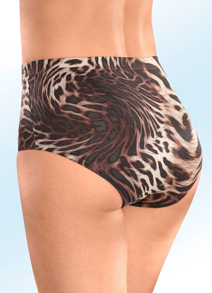 Fyra paket trosor med rovdjursm&ouml;nster 