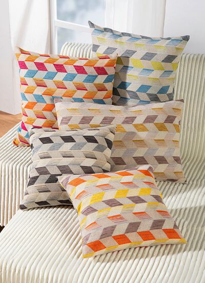 &Ouml;rngott med tredimensionell kubdesign 