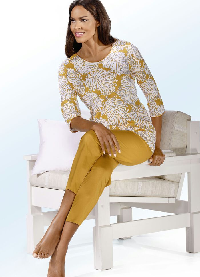 Rundhalsad pyjamas med 3/4-&auml;rmar SAFFRANS VIT