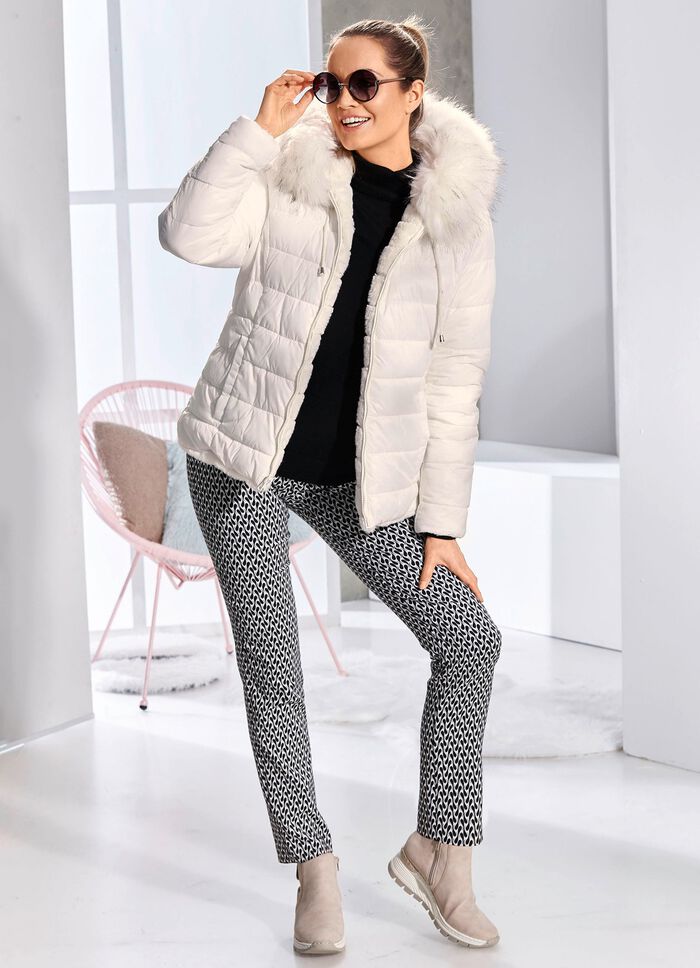 V&auml;ndbar jacka med fast huva 