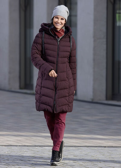 Kort kappa med 2-vägs dragkedja  Kort kappa med 2-vägs dragkedja