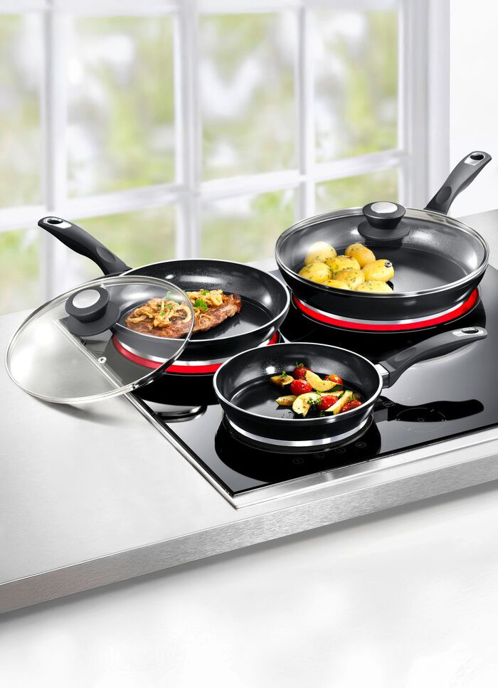 Professionellt pannset i gjuten aluminium, 5 delar, med trippel termisk keramisk bel&auml;ggning 