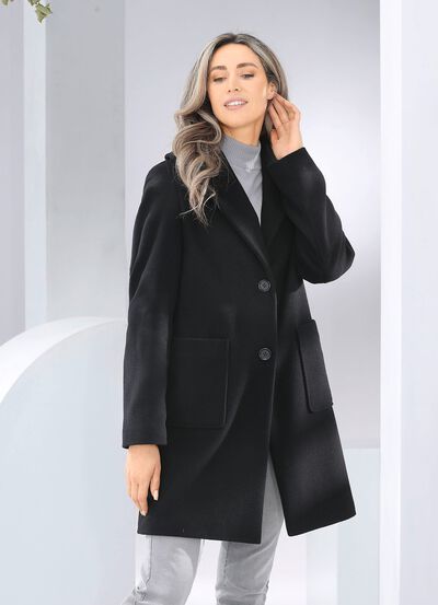 Kort kappa med knappsl&aring; 