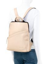 Laurina, ryggs&auml;ck, dam, med tv&aring; justerbara axelremmar 