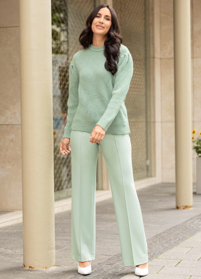 Tr&ouml;ja med dekorativa veck 