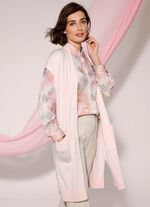 L&aring;ng stickad v&auml;st i kashmir 