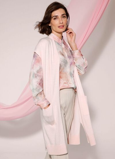 L&aring;ng stickad v&auml;st i kashmir 