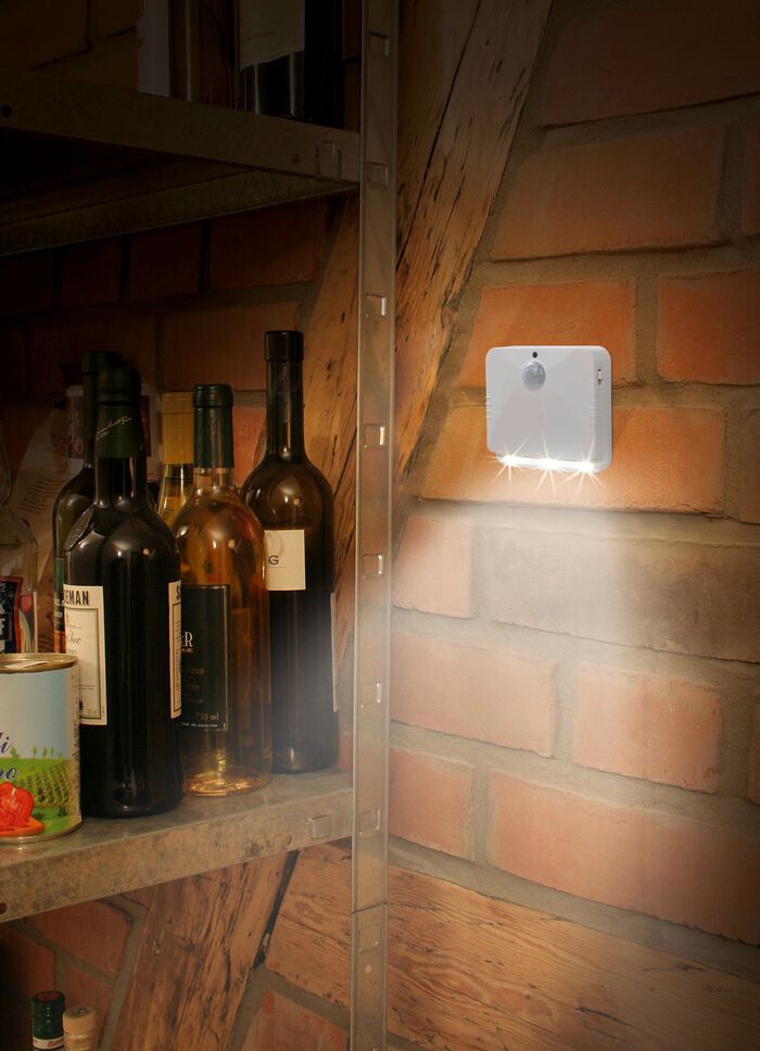 LED-sensorlampa, set om 2, fr&aring;n EASYmaxx 