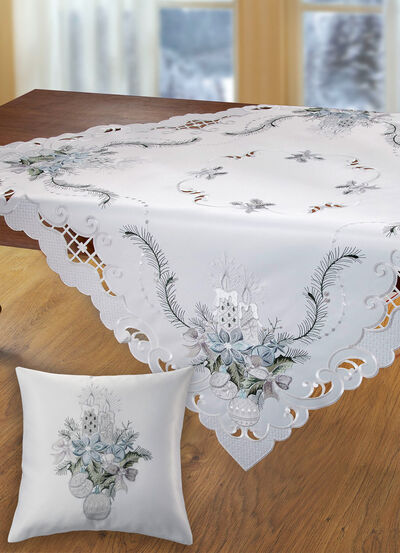 Broderad bords- och rumsdekoration 