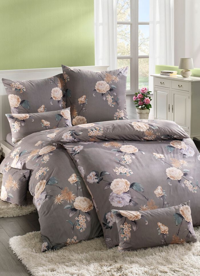 S&auml;ngkl&auml;der i mikrofiber med dragkedja 