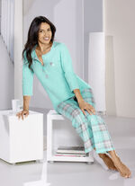 Pyjamas, lång knappslå, 3/4 långa ärmar och långbyxor