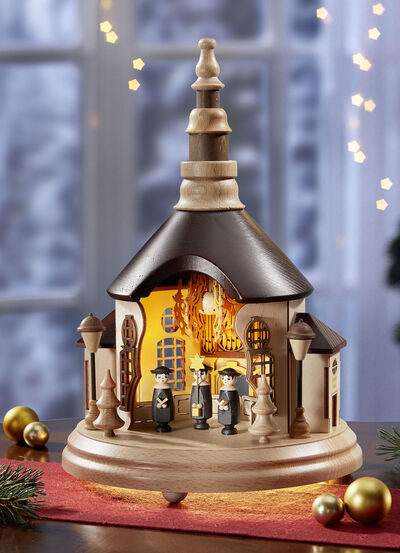 Seiffenkyrkans fyrhus tillverkad huvudsakligen av lokalt massivt trä 