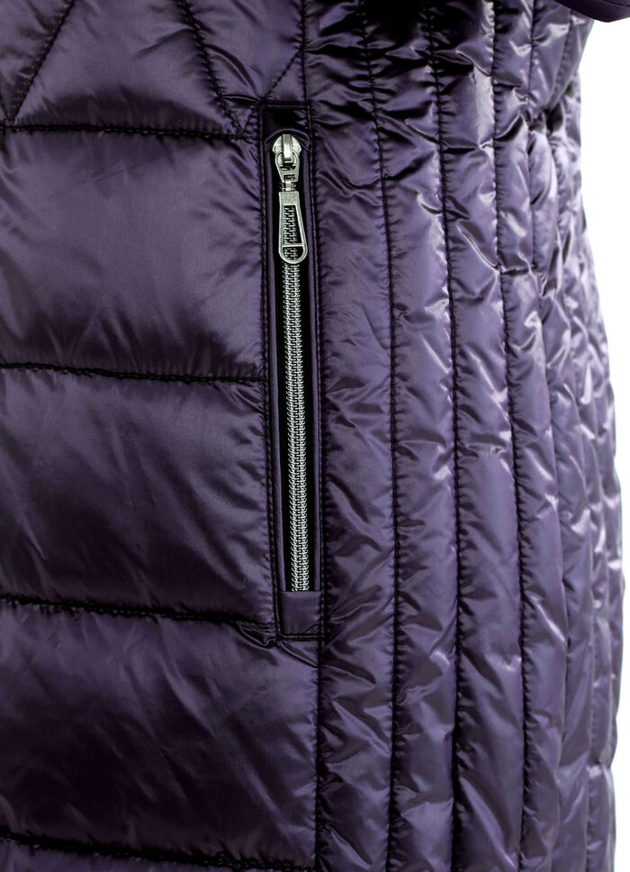 Kort rock med sidosömmar