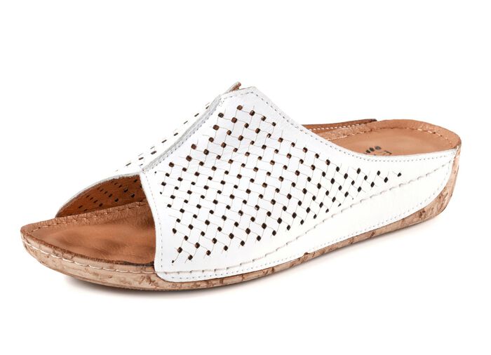 ELENA EDEN mulor gjorda av perforerat nappal&auml;der VIT