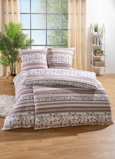 Dubbelsidigt tryckt sängkläderset från Janine 