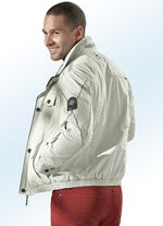 "Gate One" blus KITT