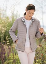 V&auml;ndbar jacka med tryckknappar 